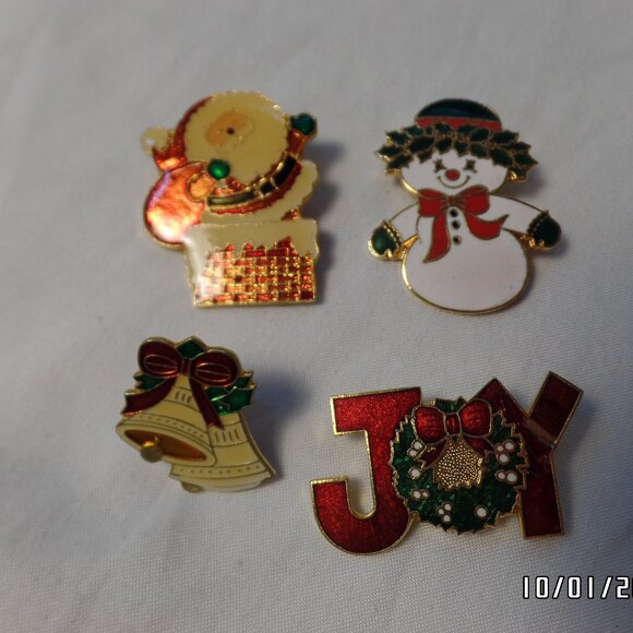 Vintage Christmas Pins Lot of 4 - Picture 1 of 6